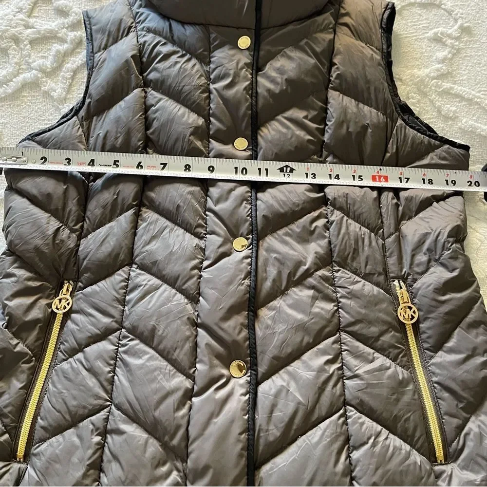 MICHAEL KORS Puffer vest/double closure front/ultralight. M.
